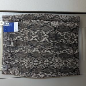 Apt. 9 Snakeskin Skirt with Tummy Control